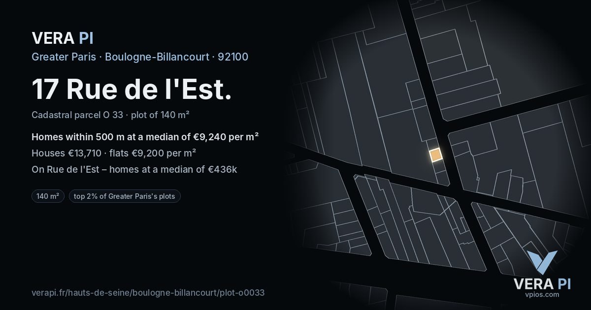 17 Rue de l'Est, Boulogne-Billancourt at night – the plot lit, the parcels around coloured by the prices near them