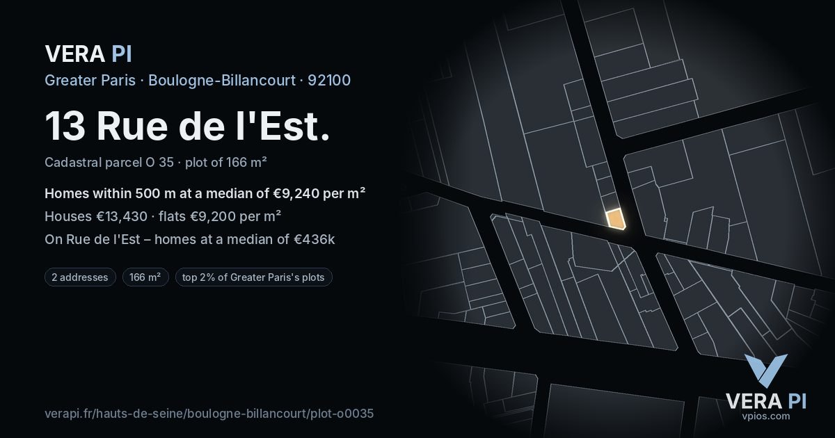 13 Rue de l'Est, Boulogne-Billancourt at night – the plot lit, the parcels around coloured by the prices near them