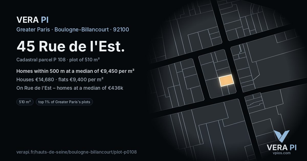 45 Rue de l'Est, Boulogne-Billancourt at night – the plot lit, the parcels around coloured by the prices near them