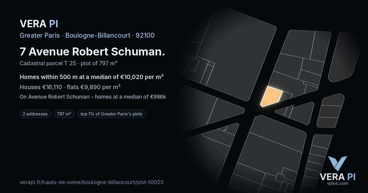 7 Avenue Robert Schuman, Boulogne-Billancourt at night – the plot lit, the parcels around coloured by the prices near them