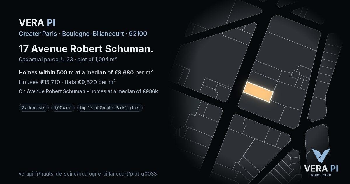 17 Avenue Robert Schuman, Boulogne-Billancourt at night – the plot lit, the parcels around coloured by the prices near them