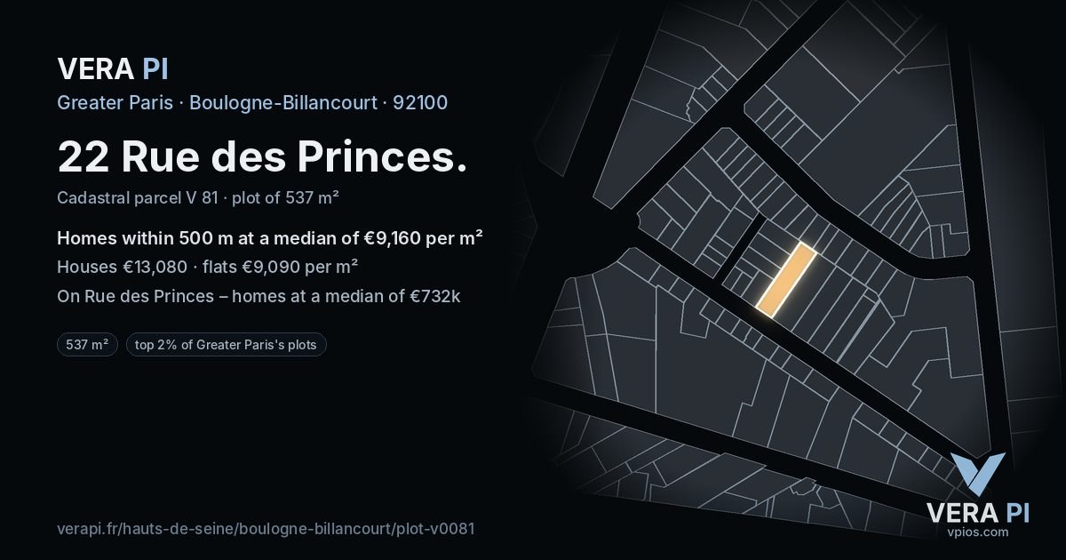 22 Rue des Princes, Boulogne-Billancourt at night – the plot lit, the parcels around coloured by the prices near them
