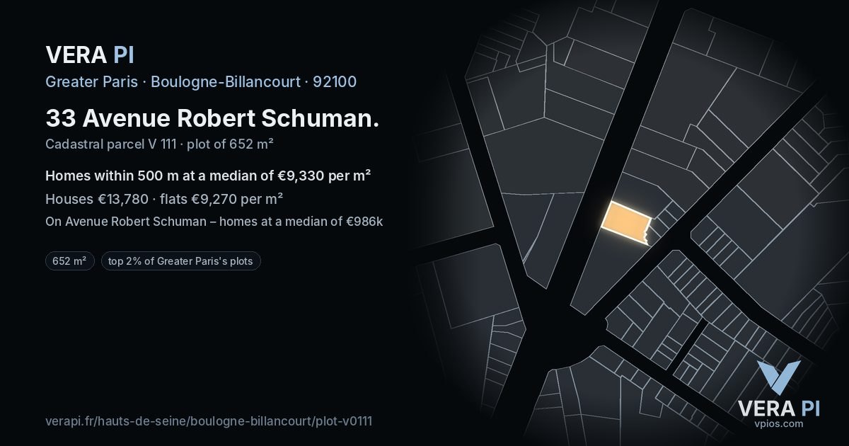 33 Avenue Robert Schuman, Boulogne-Billancourt at night – the plot lit, the parcels around coloured by the prices near them
