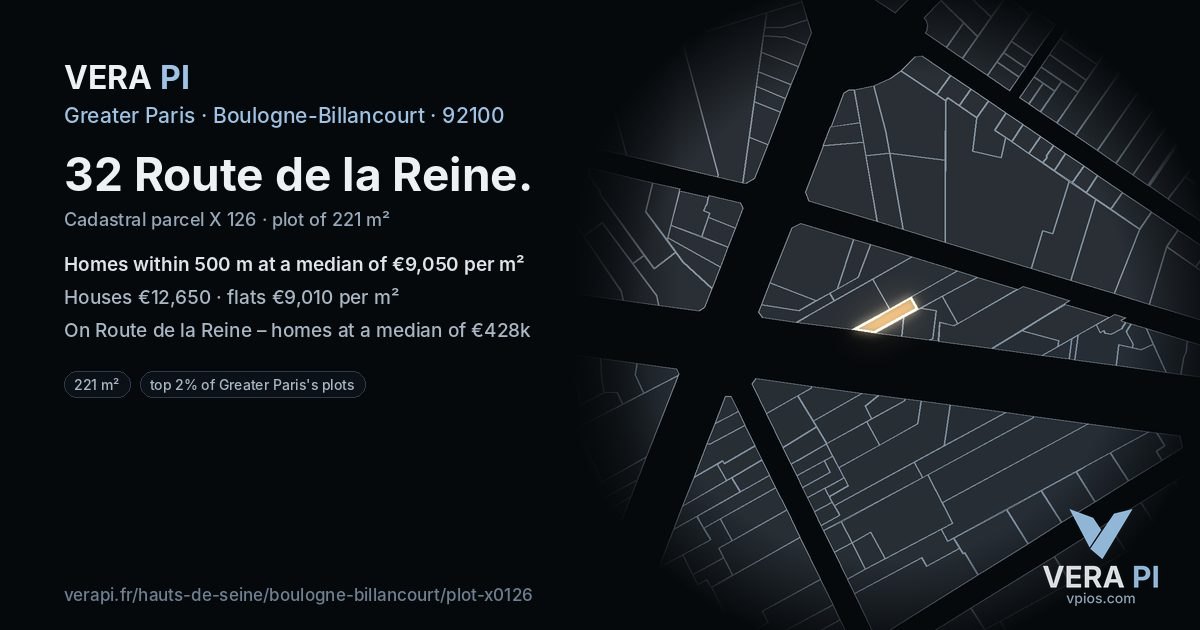 32 Route de la Reine, Boulogne-Billancourt at night – the plot lit, the parcels around coloured by the prices near them