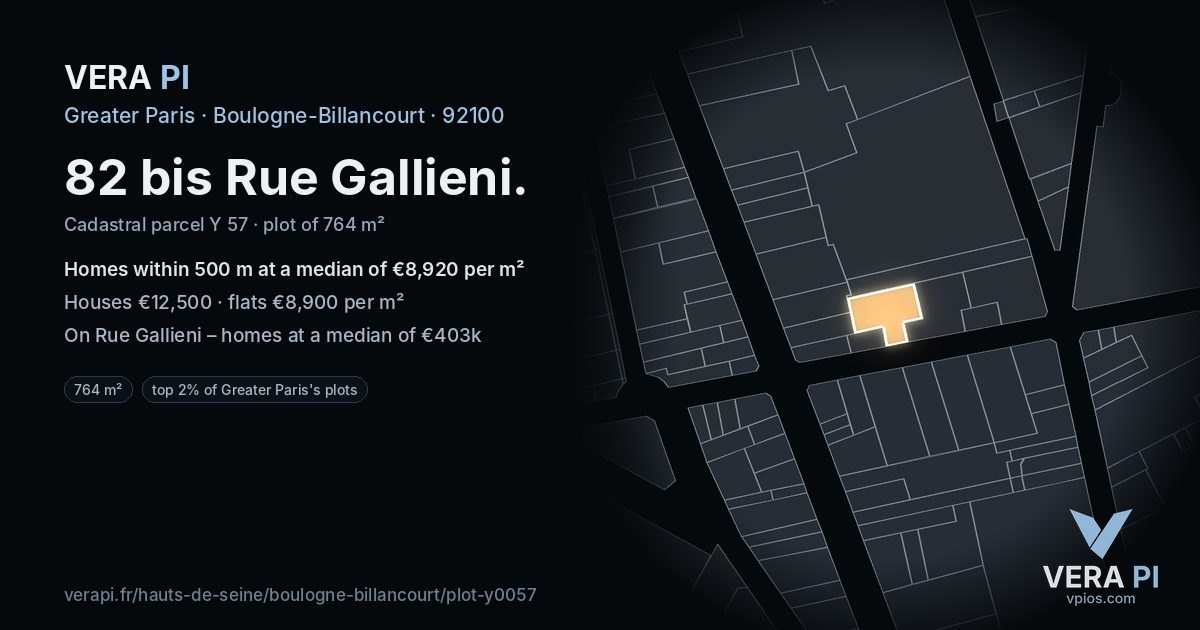 82 bis Rue Gallieni, Boulogne-Billancourt at night – the plot lit, the parcels around coloured by the prices near them