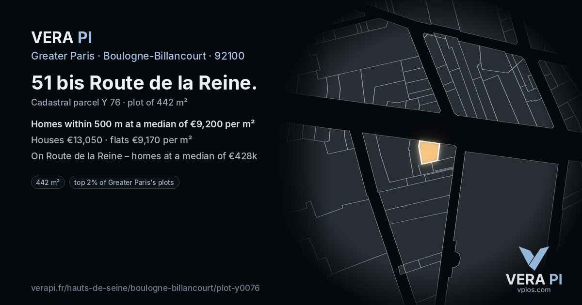 51 bis Route de la Reine, Boulogne-Billancourt at night – the plot lit, the parcels around coloured by the prices near them
