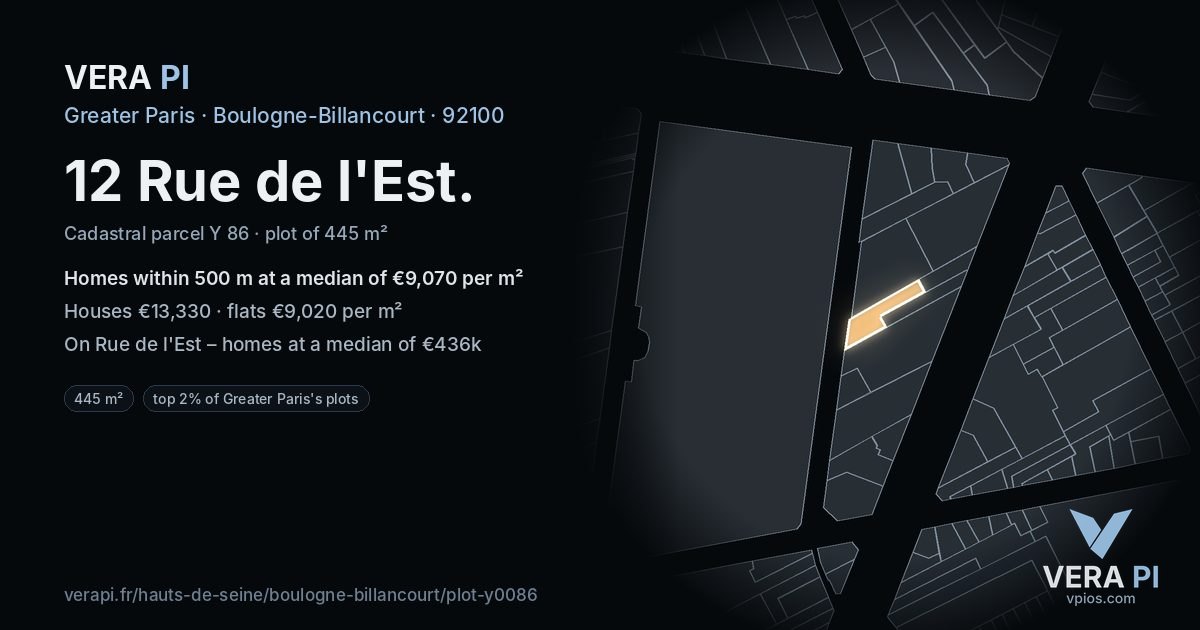 12 Rue de l'Est, Boulogne-Billancourt at night – the plot lit, the parcels around coloured by the prices near them
