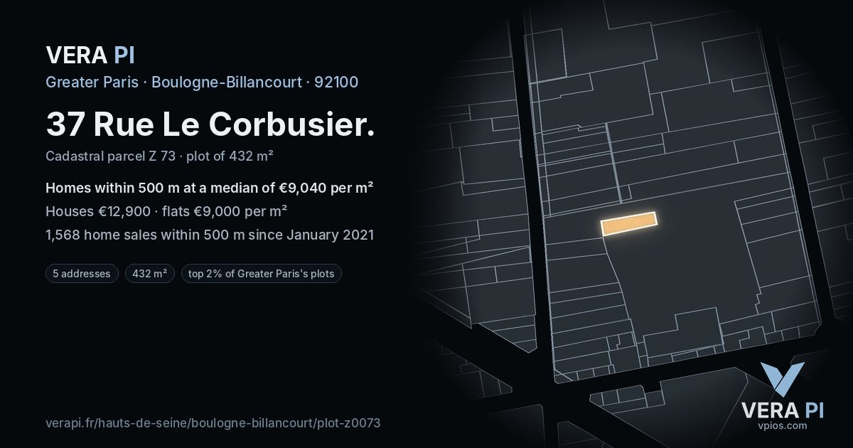 37 Rue Le Corbusier, Boulogne-Billancourt at night – the plot lit, the parcels around coloured by the prices near them