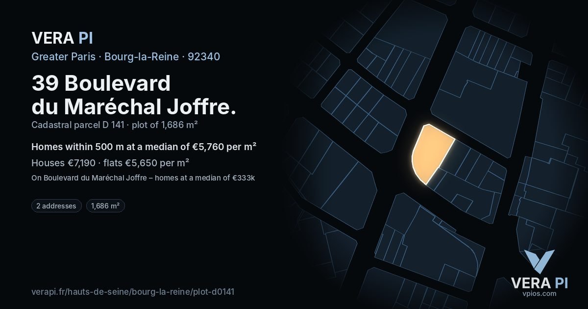 39 Boulevard du Maréchal Joffre, Bourg-la-Reine at night – the plot lit, the parcels around coloured by the prices near them