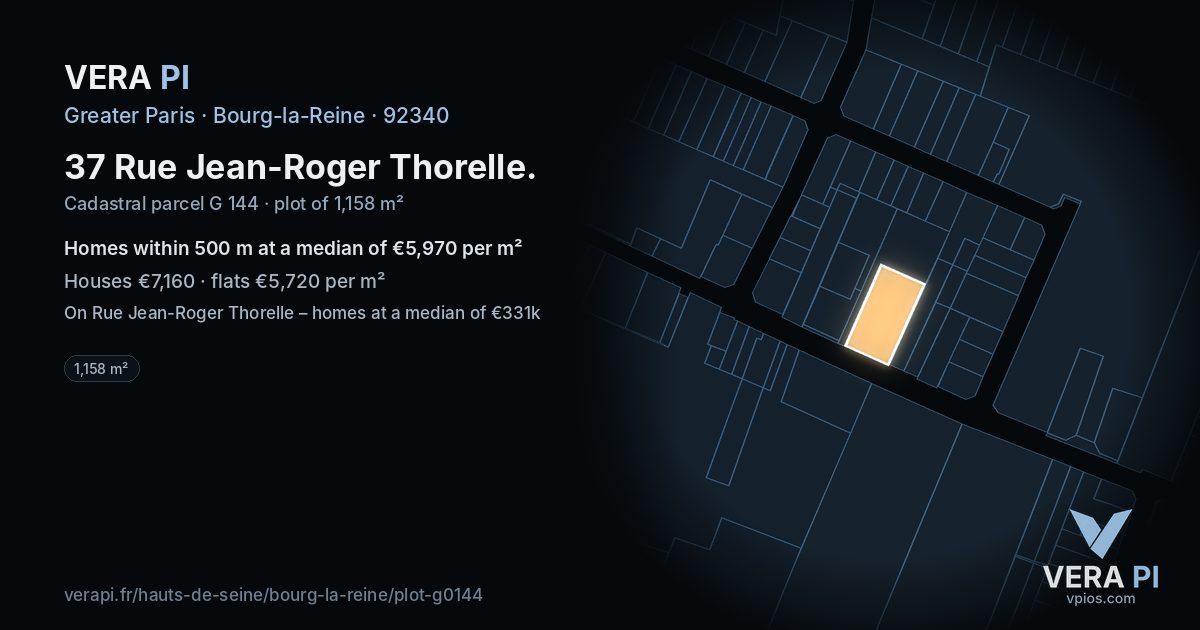 37 Rue Jean-Roger Thorelle, Bourg-la-Reine at night – the plot lit, the parcels around coloured by the prices near them