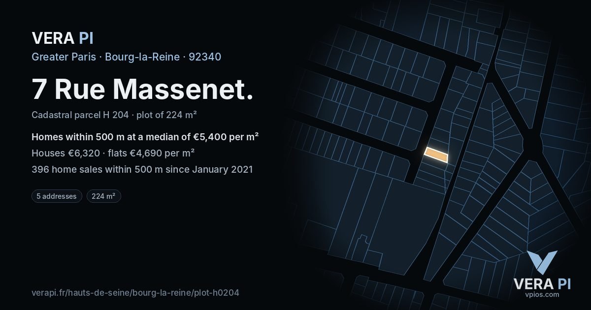 7 Rue Massenet, Bourg-la-Reine at night – the plot lit, the parcels around coloured by the prices near them
