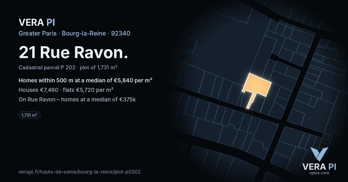 21 Rue Ravon, Bourg-la-Reine at night – the plot lit, the parcels around coloured by the prices near them