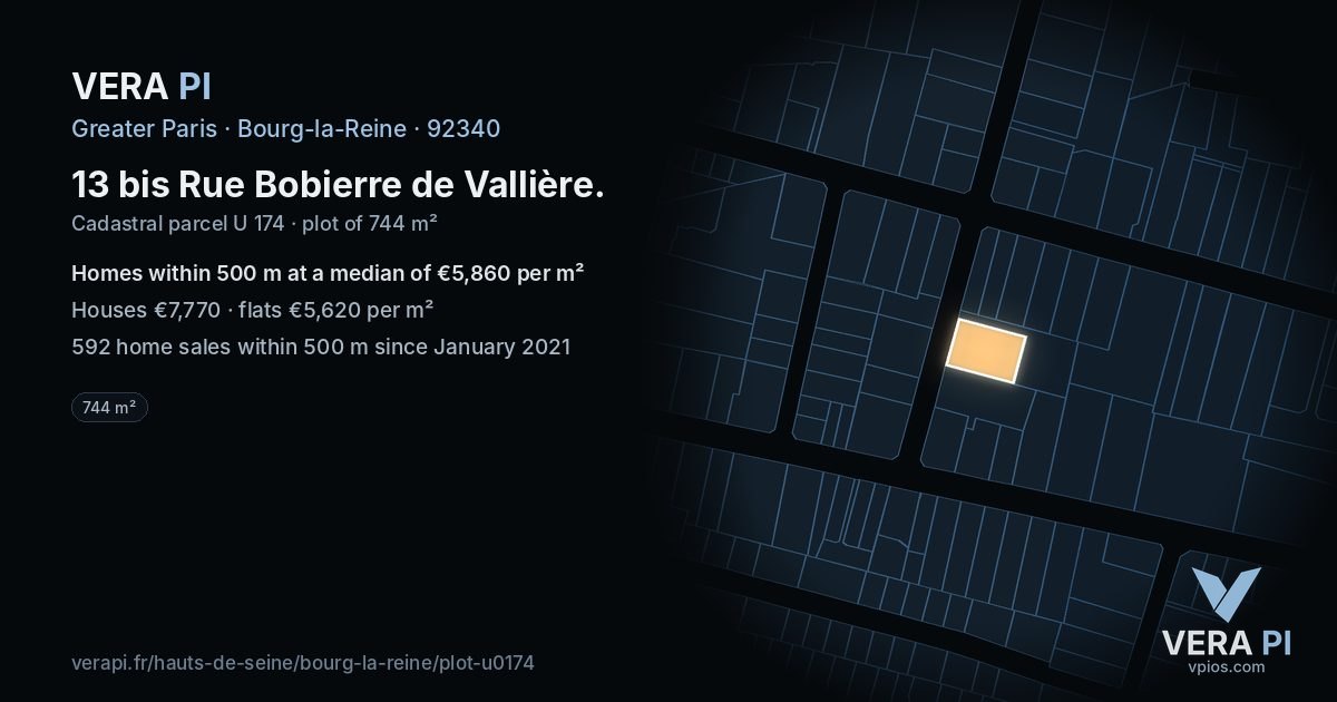 13 bis Rue Bobierre de Vallière, Bourg-la-Reine at night – the plot lit, the parcels around coloured by the prices near them