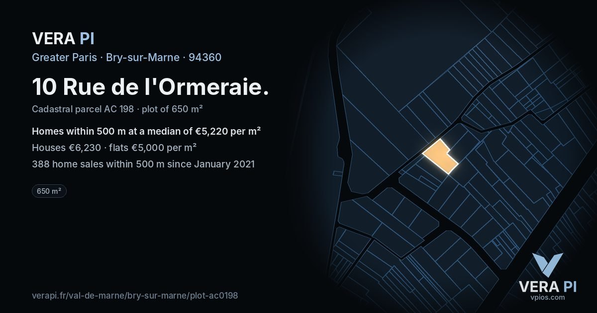 10 Rue de l'Ormeraie, Bry-sur-Marne at night – the plot lit, the parcels around coloured by the prices near them