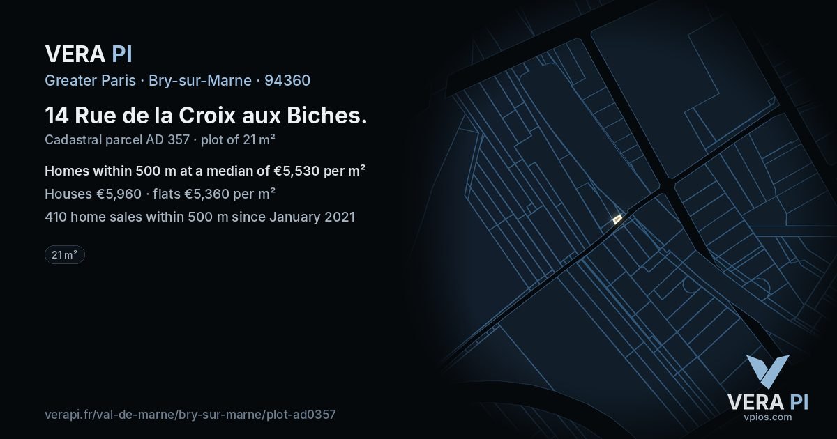 14 Rue de la Croix aux Biches, Bry-sur-Marne at night – the plot lit, the parcels around coloured by the prices near them