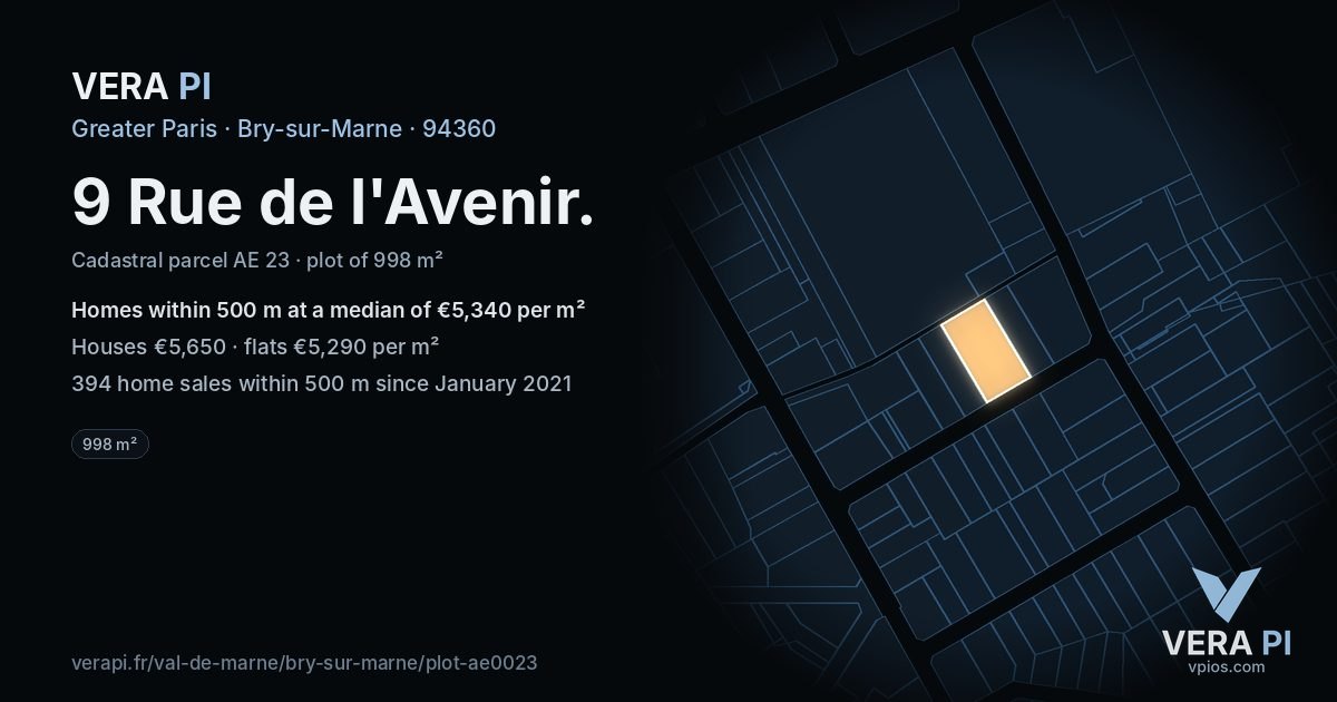 9 Rue de l'Avenir, Bry-sur-Marne at night – the plot lit, the parcels around coloured by the prices near them
