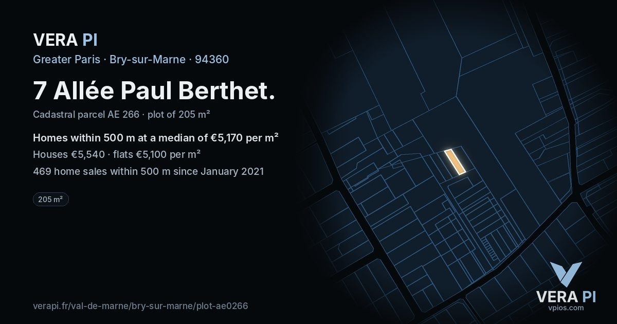 7 Allée Paul Berthet, Bry-sur-Marne at night – the plot lit, the parcels around coloured by the prices near them