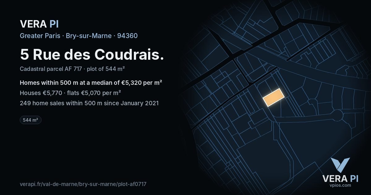 5 Rue des Coudrais, Bry-sur-Marne at night – the plot lit, the parcels around coloured by the prices near them