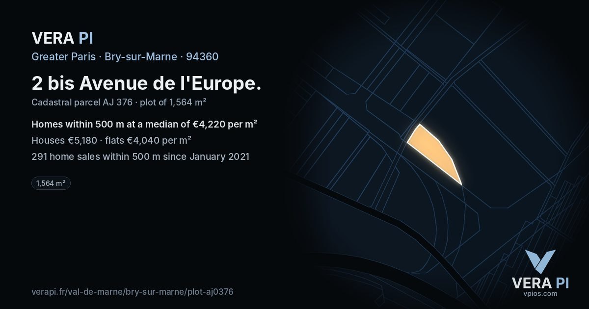 2 bis Avenue de l'Europe, Bry-sur-Marne at night – the plot lit, the parcels around coloured by the prices near them