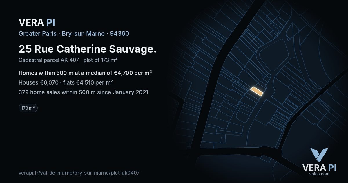 25 Rue Catherine Sauvage, Bry-sur-Marne at night – the plot lit, the parcels around coloured by the prices near them