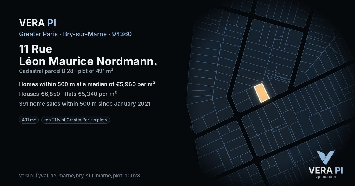 11 Rue Léon Maurice Nordmann, Bry-sur-Marne at night – the plot lit, the parcels around coloured by the prices near them