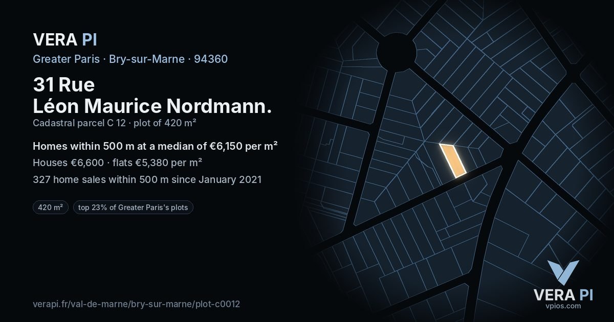 31 Rue Léon Maurice Nordmann, Bry-sur-Marne at night – the plot lit, the parcels around coloured by the prices near them