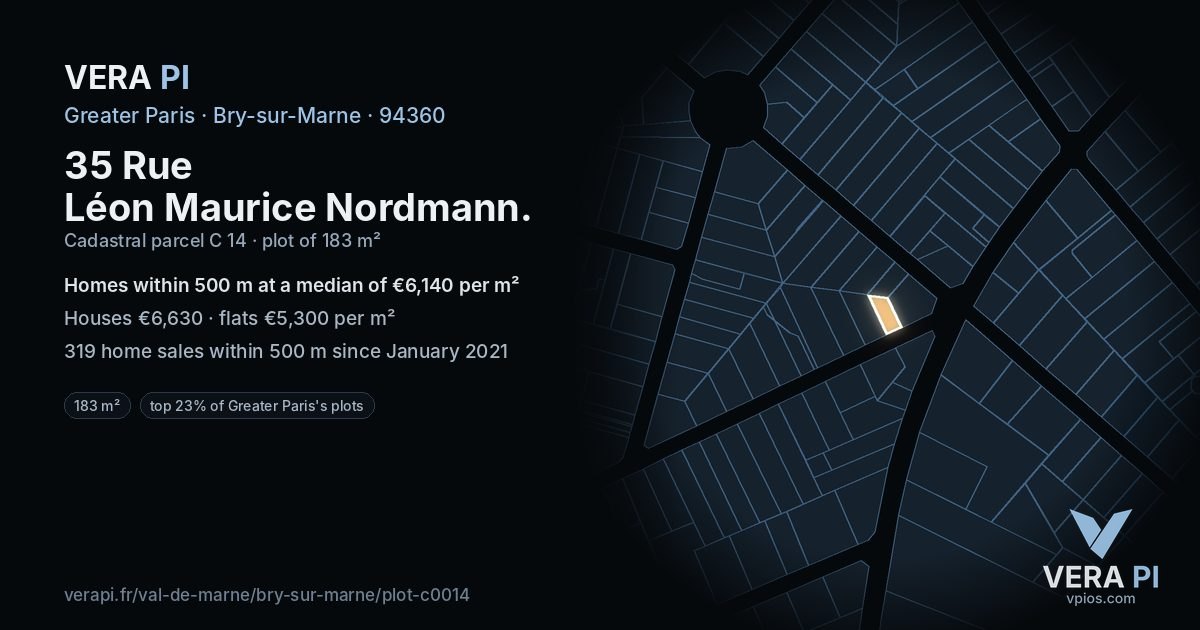 35 Rue Léon Maurice Nordmann, Bry-sur-Marne at night – the plot lit, the parcels around coloured by the prices near them