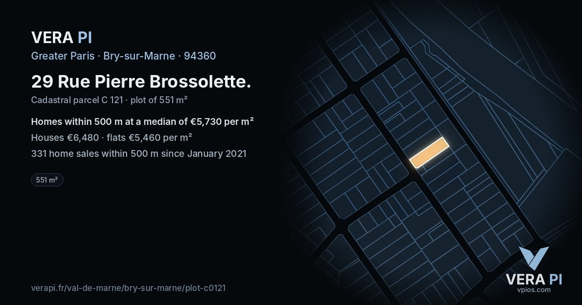 29 Rue Pierre Brossolette, Bry-sur-Marne at night – the plot lit, the parcels around coloured by the prices near them