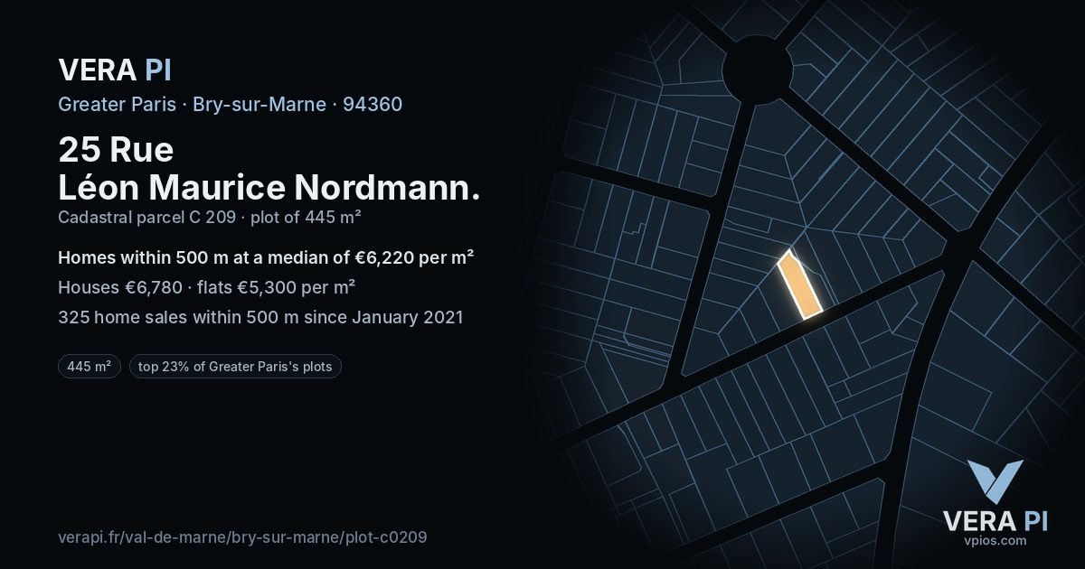25 Rue Léon Maurice Nordmann, Bry-sur-Marne at night – the plot lit, the parcels around coloured by the prices near them
