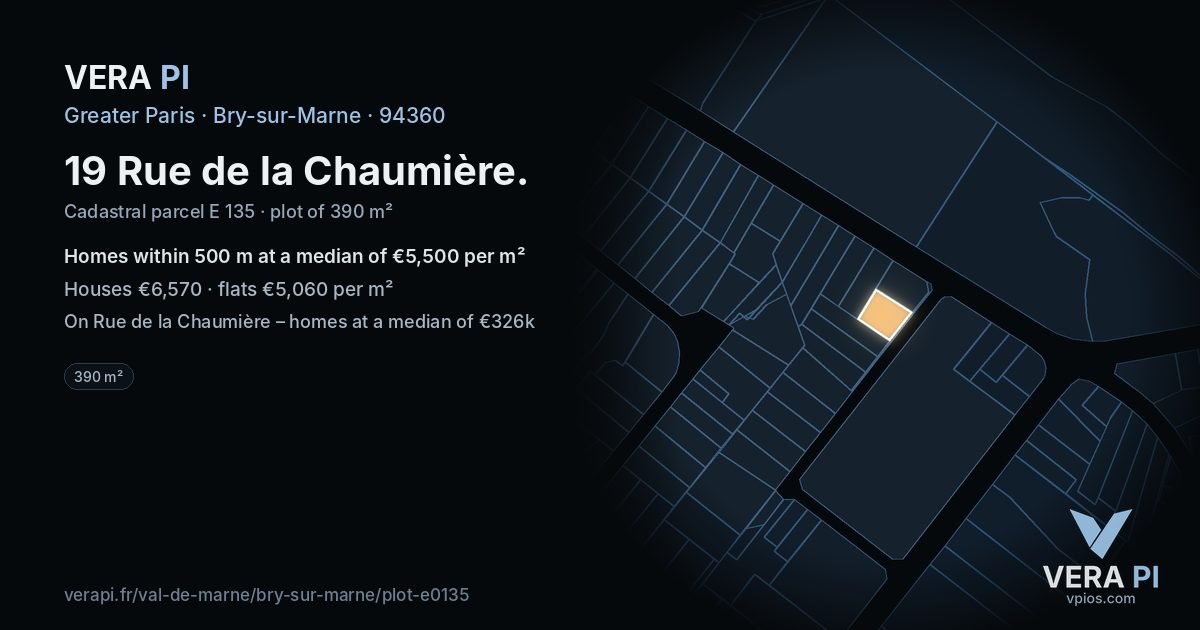 19 Rue de la Chaumière, Bry-sur-Marne at night – the plot lit, the parcels around coloured by the prices near them