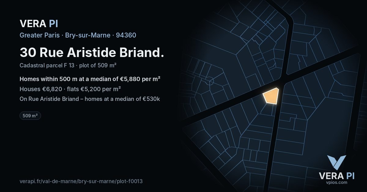 30 Rue Aristide Briand, Bry-sur-Marne at night – the plot lit, the parcels around coloured by the prices near them