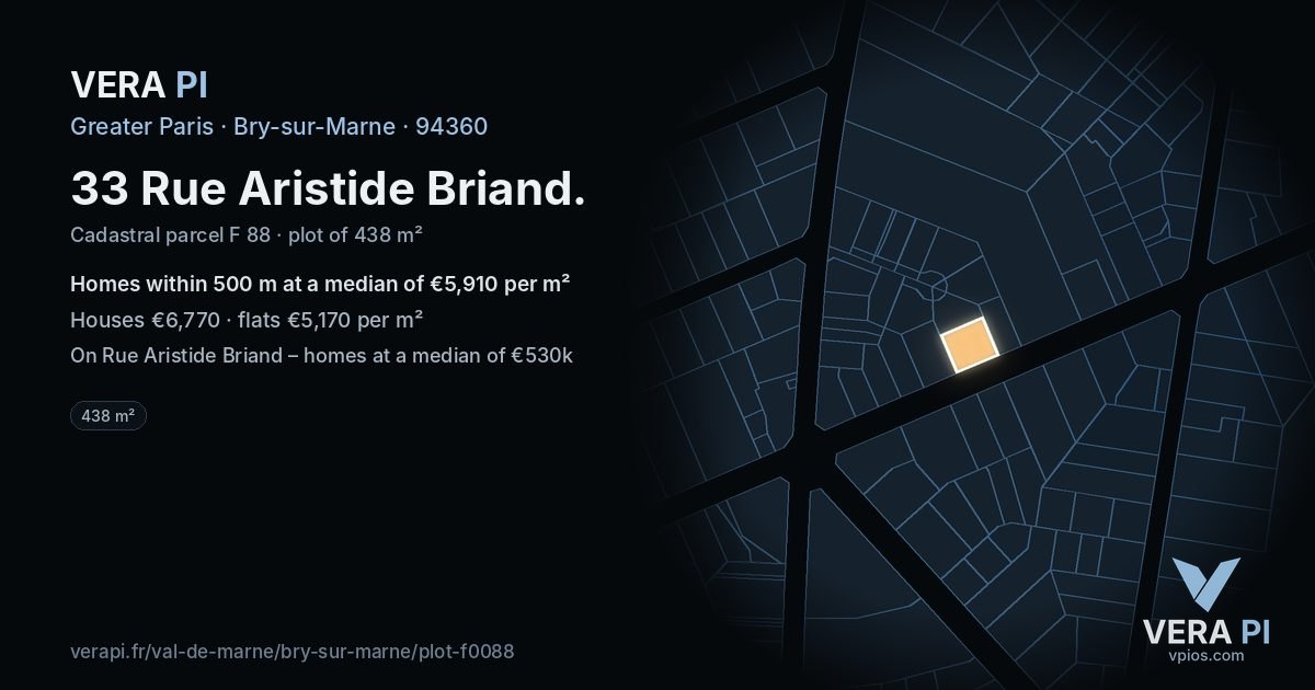 33 Rue Aristide Briand, Bry-sur-Marne at night – the plot lit, the parcels around coloured by the prices near them
