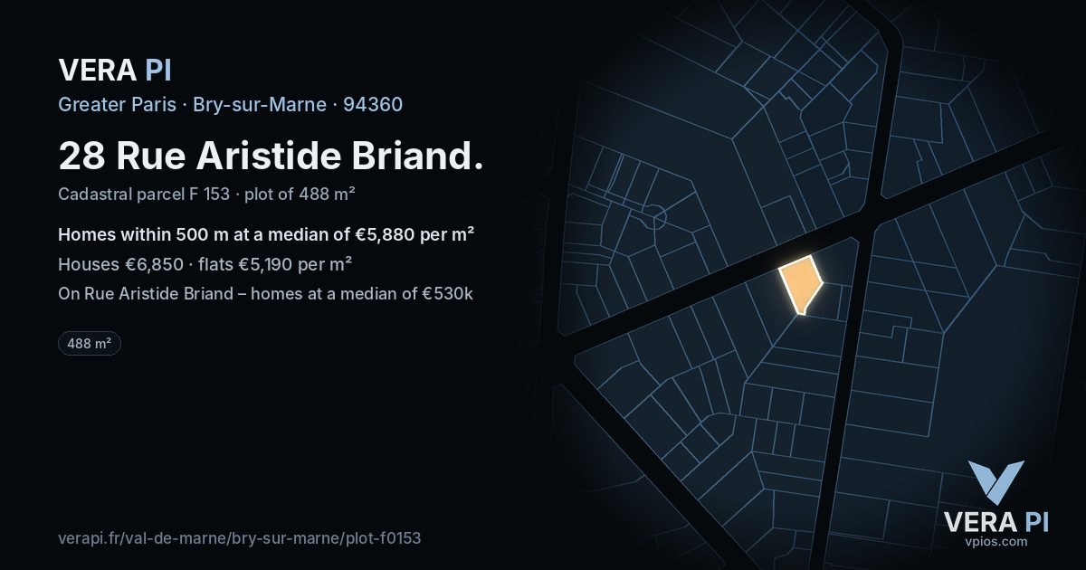 28 Rue Aristide Briand, Bry-sur-Marne at night – the plot lit, the parcels around coloured by the prices near them