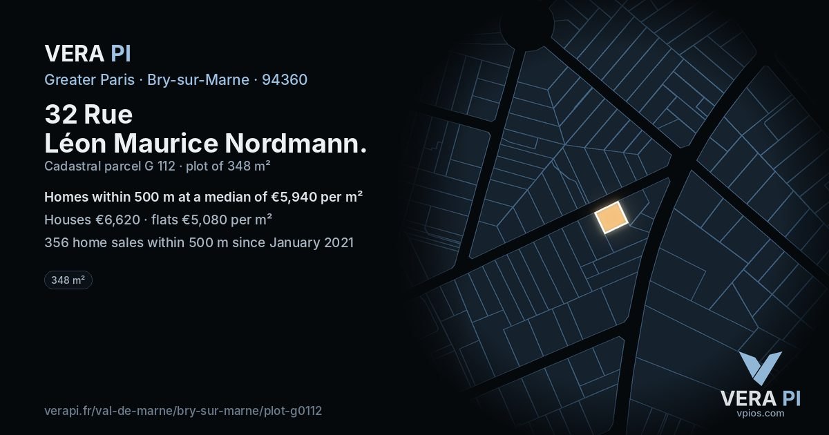 32 Rue Léon Maurice Nordmann, Bry-sur-Marne at night – the plot lit, the parcels around coloured by the prices near them
