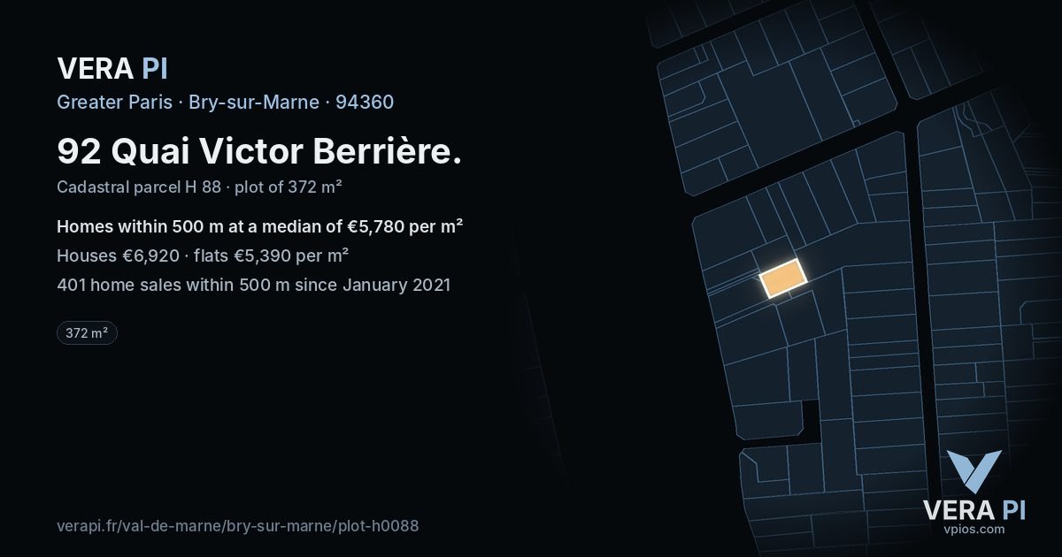 92 Quai Victor Berrière, Bry-sur-Marne at night – the plot lit, the parcels around coloured by the prices near them