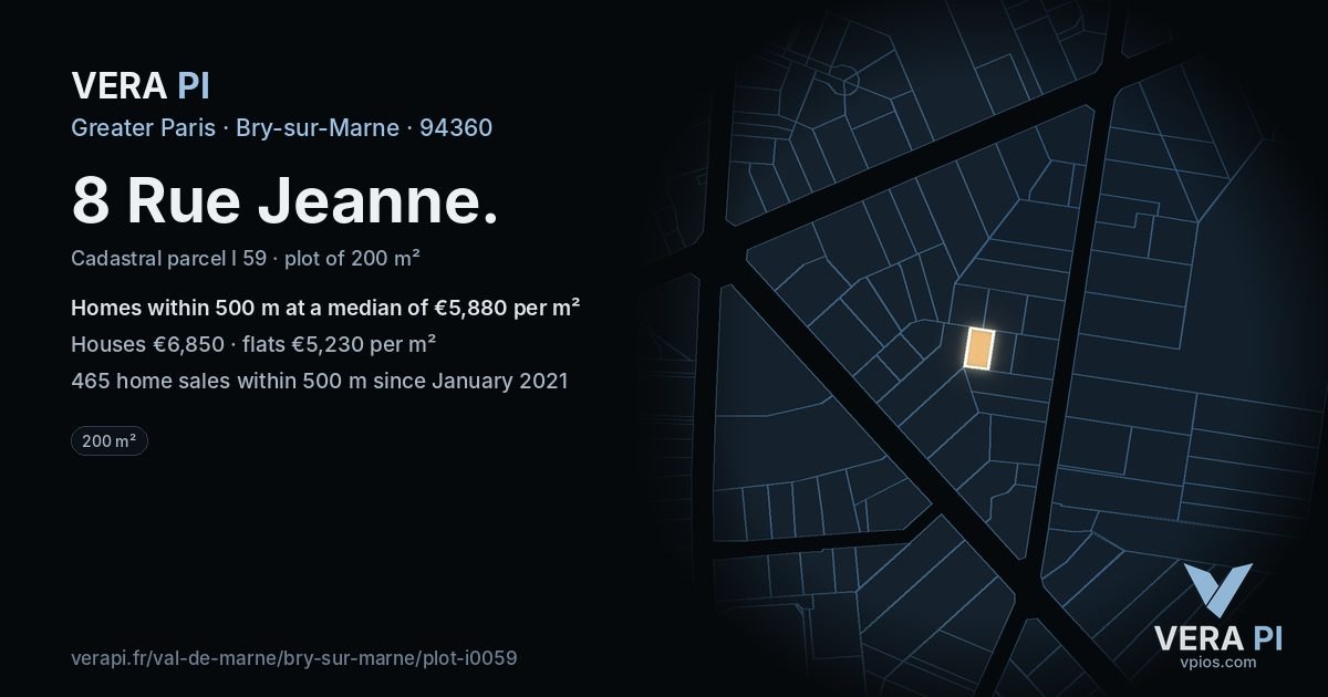8 Rue Jeanne, Bry-sur-Marne at night – the plot lit, the parcels around coloured by the prices near them