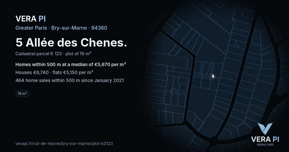 5 Allée des Chenes, Bry-sur-Marne at night – the plot lit, the parcels around coloured by the prices near them