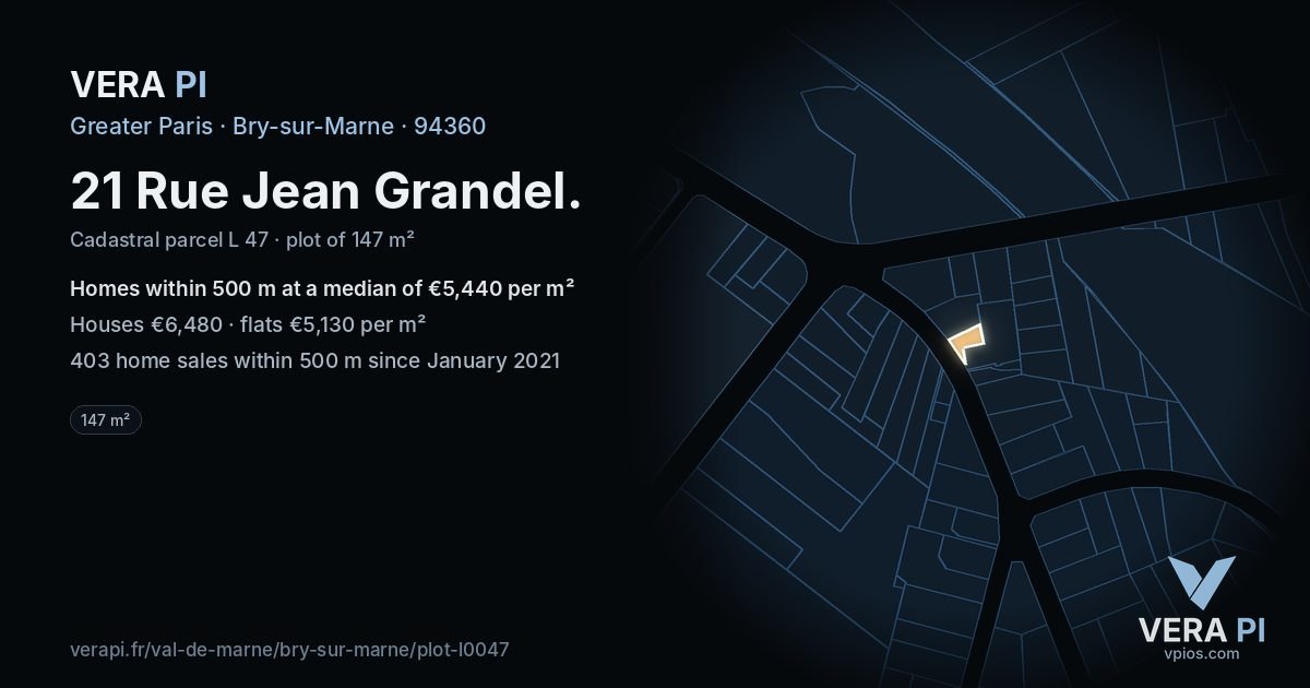21 Rue Jean Grandel, Bry-sur-Marne at night – the plot lit, the parcels around coloured by the prices near them