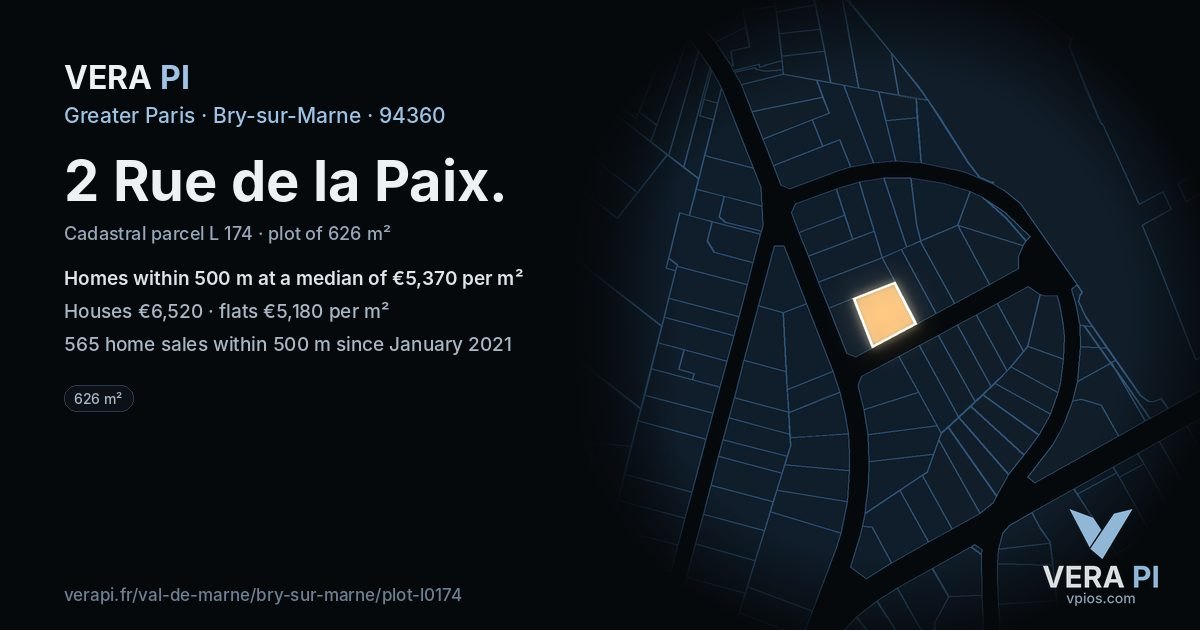 2 Rue de la Paix, Bry-sur-Marne at night – the plot lit, the parcels around coloured by the prices near them