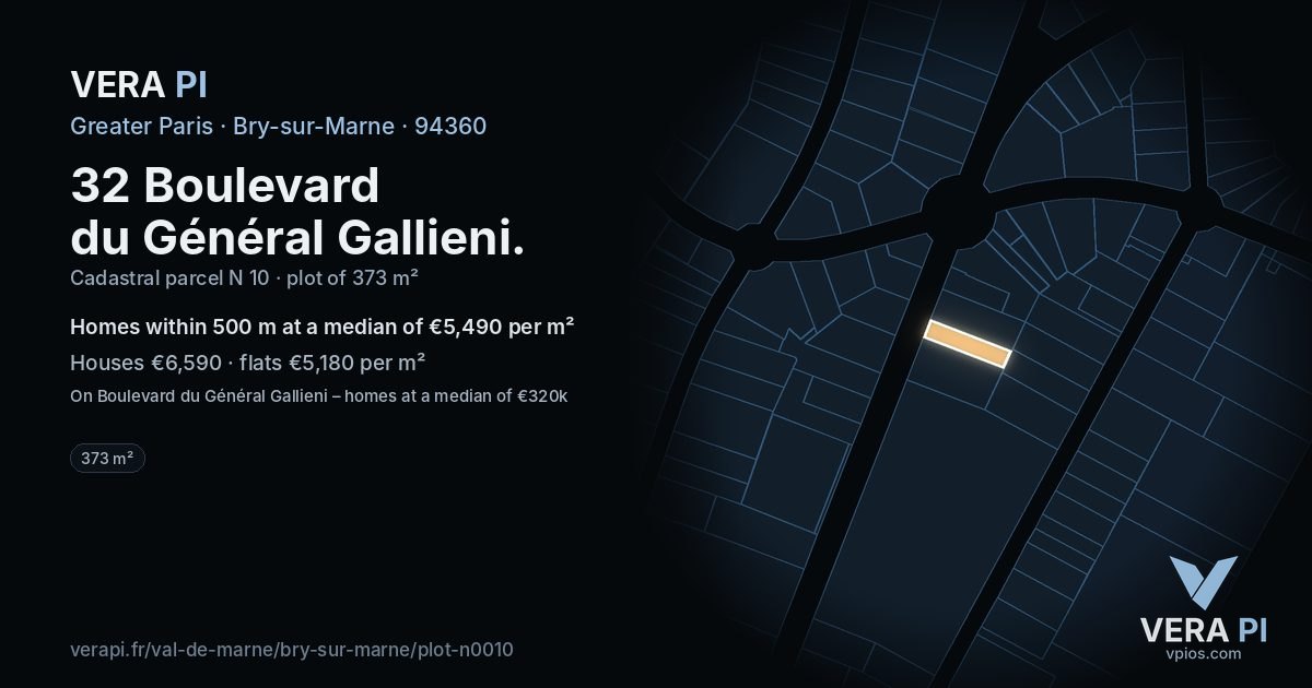 32 Boulevard du Général Gallieni, Bry-sur-Marne at night – the plot lit, the parcels around coloured by the prices near them