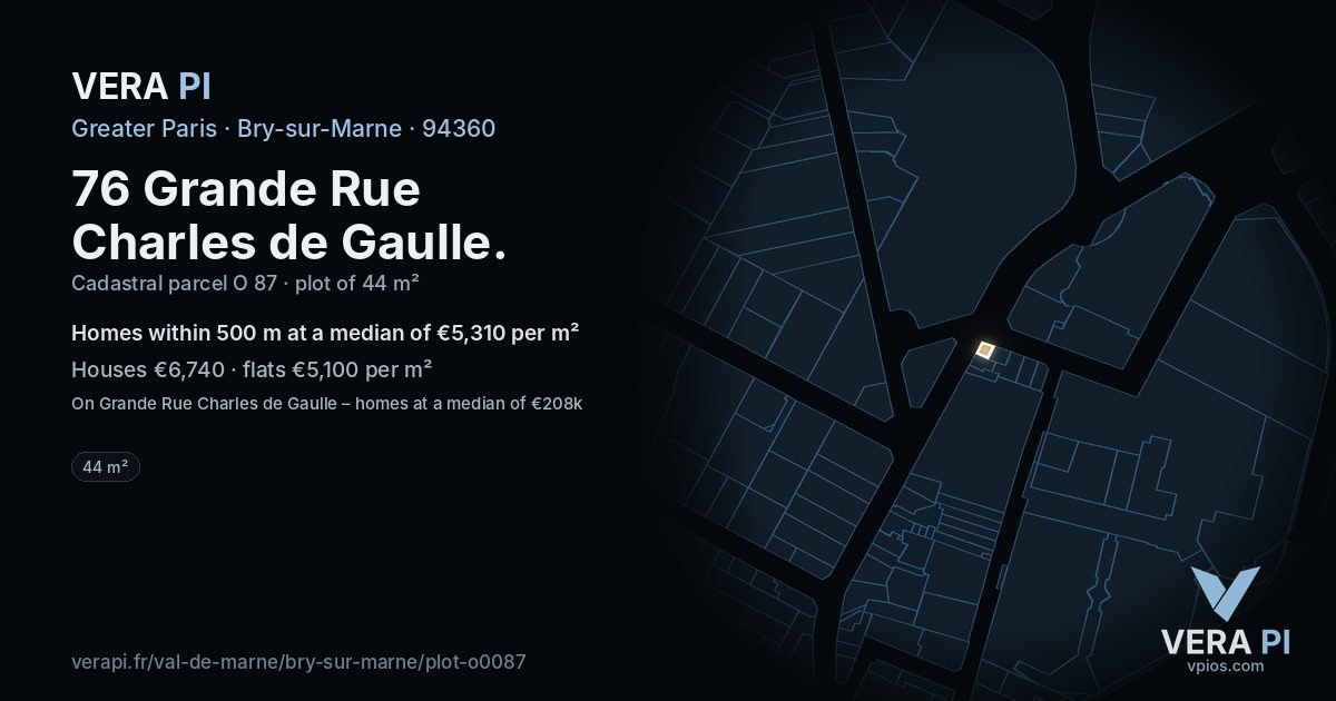 76 Grande Rue Charles de Gaulle, Bry-sur-Marne at night – the plot lit, the parcels around coloured by the prices near them