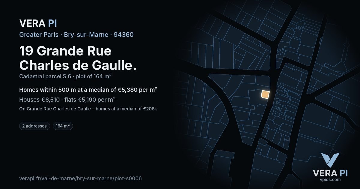 19 Grande Rue Charles de Gaulle, Bry-sur-Marne at night – the plot lit, the parcels around coloured by the prices near them