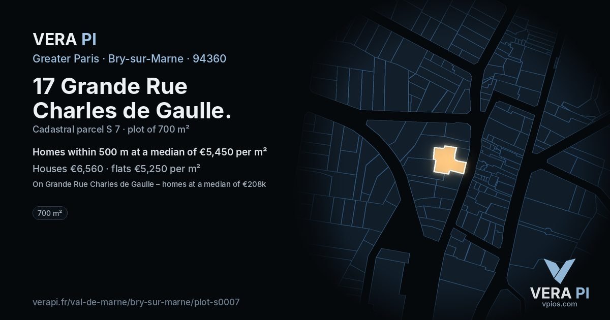 17 Grande Rue Charles de Gaulle, Bry-sur-Marne at night – the plot lit, the parcels around coloured by the prices near them