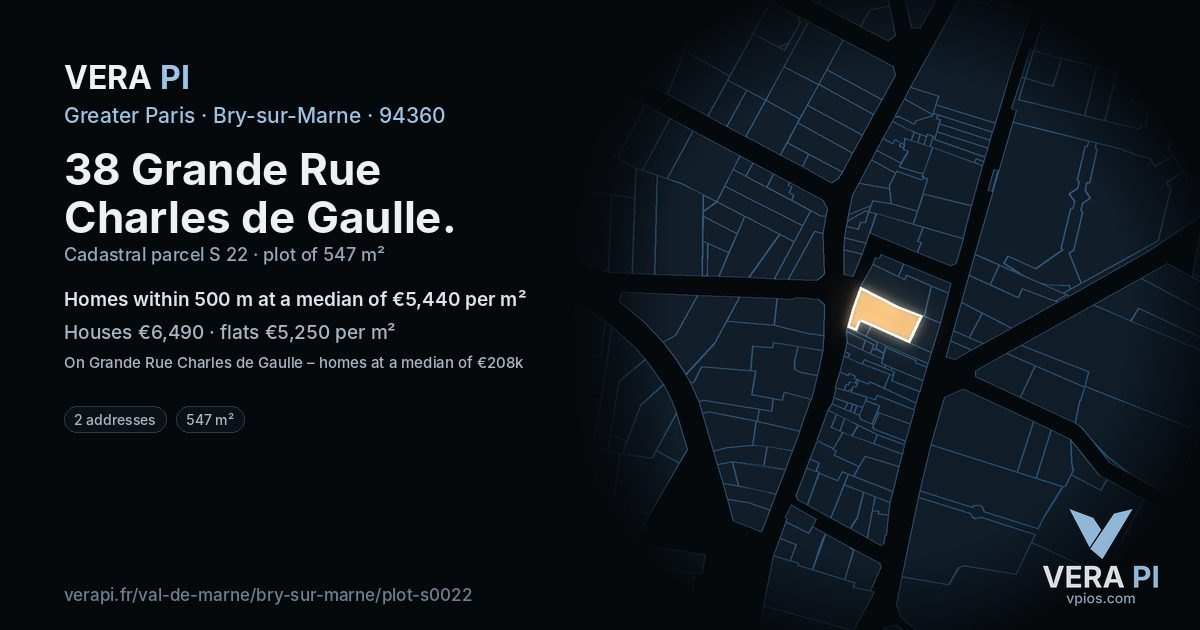 38 Grande Rue Charles de Gaulle, Bry-sur-Marne at night – the plot lit, the parcels around coloured by the prices near them