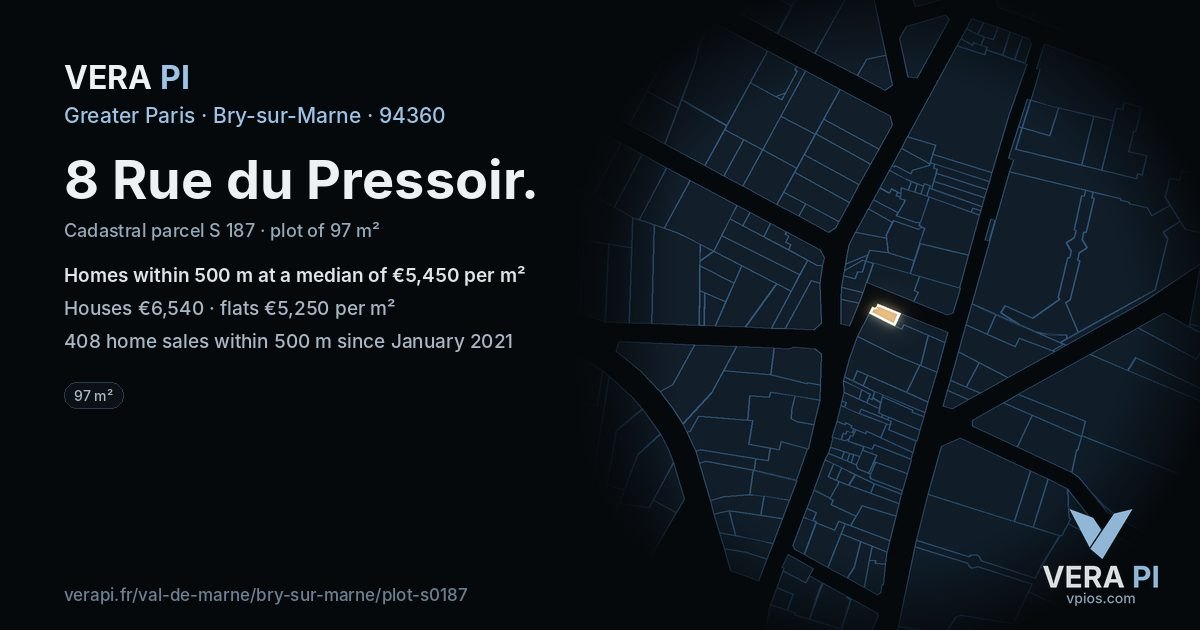 8 Rue du Pressoir, Bry-sur-Marne at night – the plot lit, the parcels around coloured by the prices near them