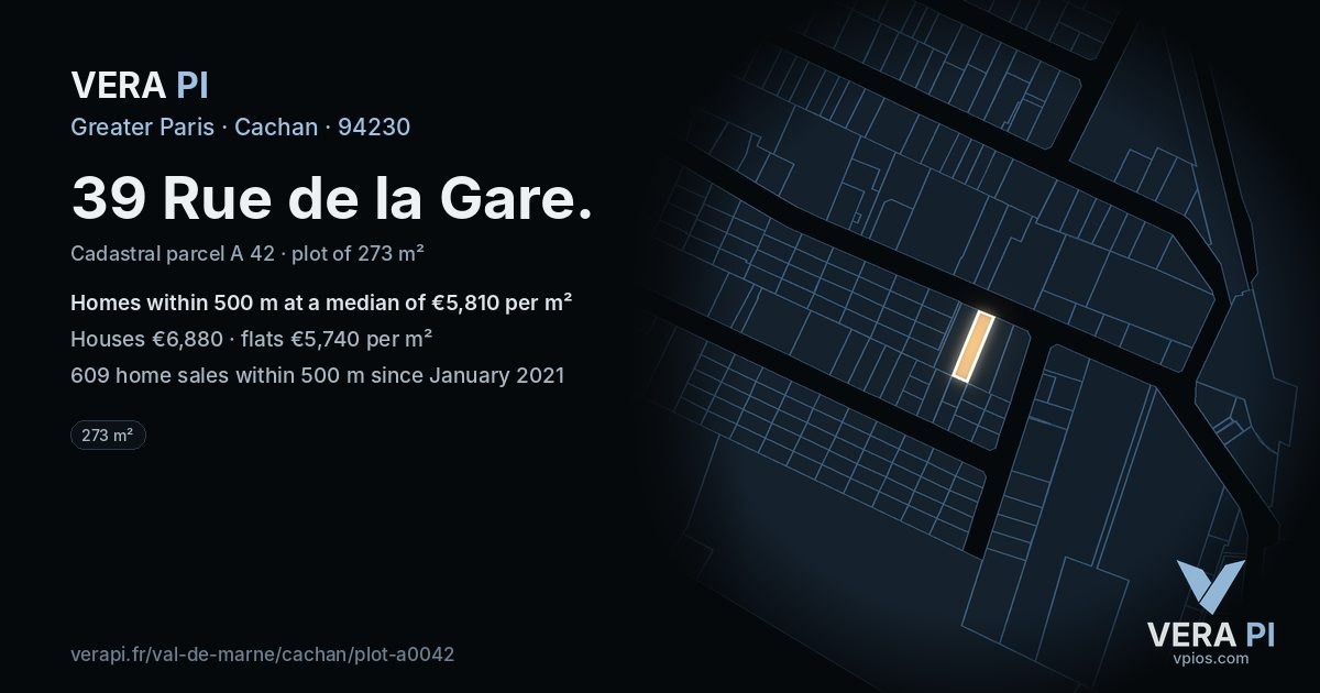 39 Rue de la Gare, Cachan at night – the plot lit, the parcels around coloured by the prices near them