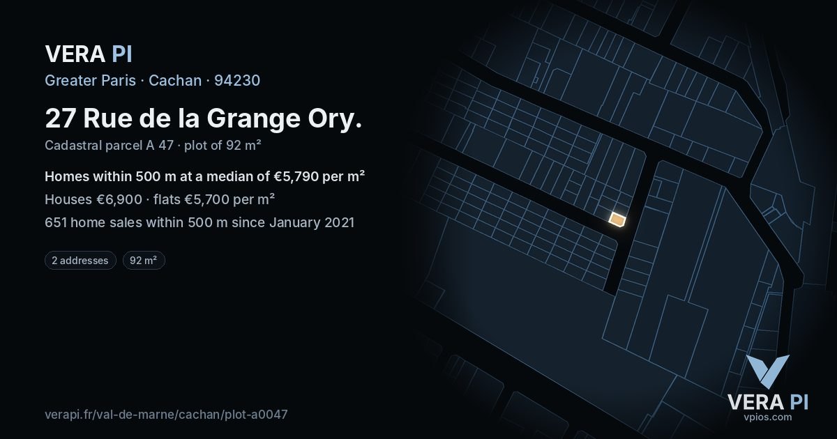 27 Rue de la Grange Ory, Cachan at night – the plot lit, the parcels around coloured by the prices near them