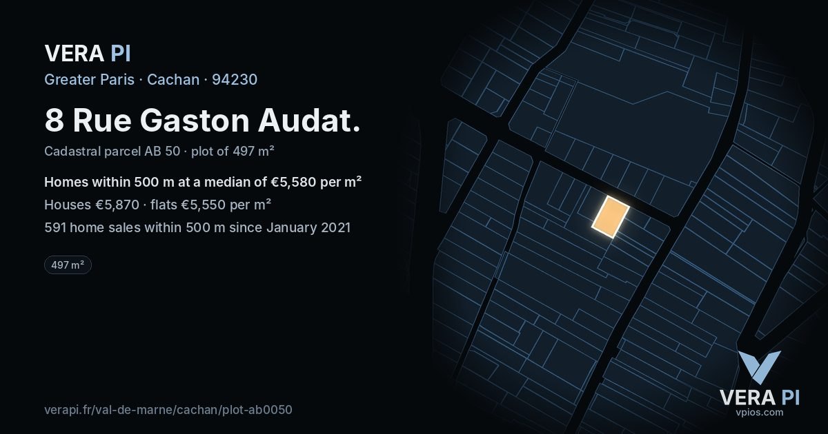8 Rue Gaston Audat, Cachan at night – the plot lit, the parcels around coloured by the prices near them
