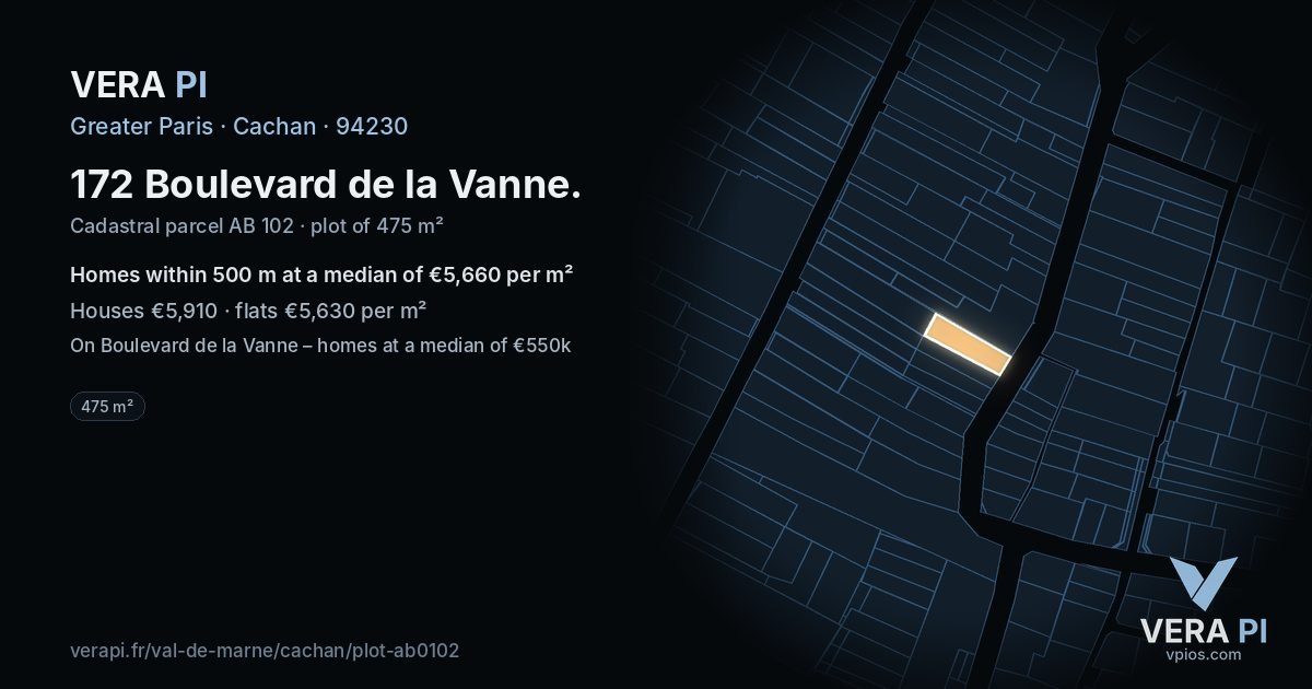 172 Boulevard de la Vanne, Cachan at night – the plot lit, the parcels around coloured by the prices near them