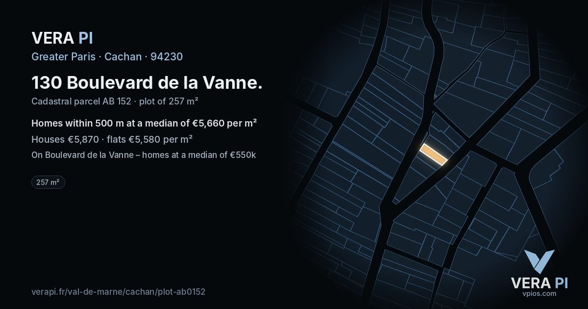 130 Boulevard de la Vanne, Cachan at night – the plot lit, the parcels around coloured by the prices near them